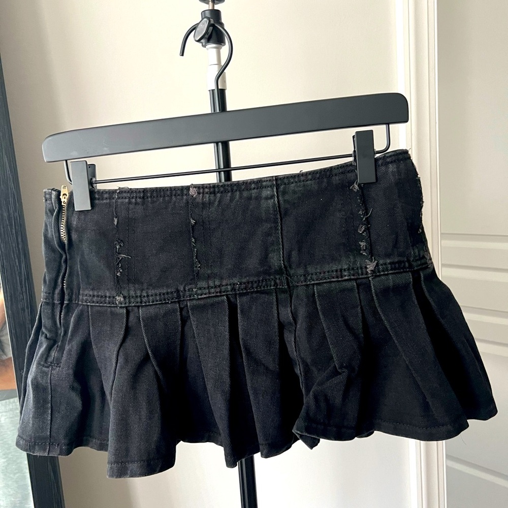 SHEIN Black Mini Skirt